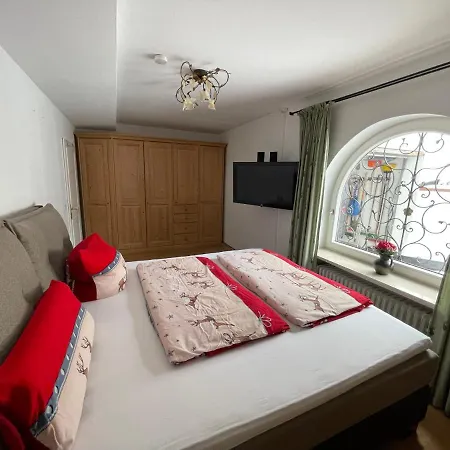 Haus Spatzl Дом отдыха Гармиш-Партенкирхен